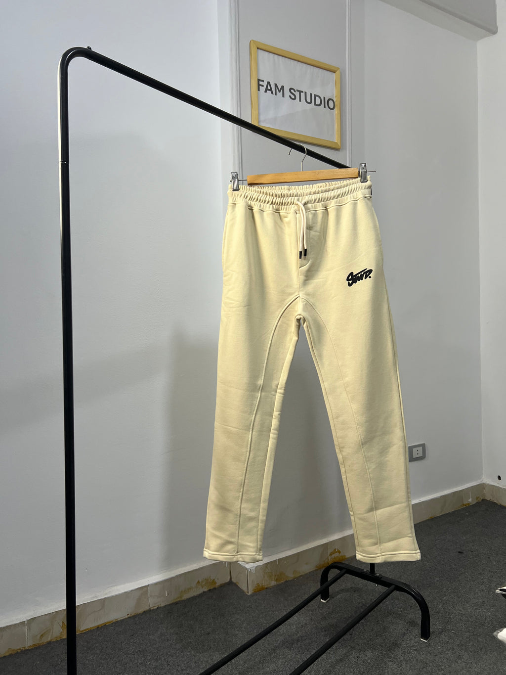 Regular Fit Wide Leg Trouser