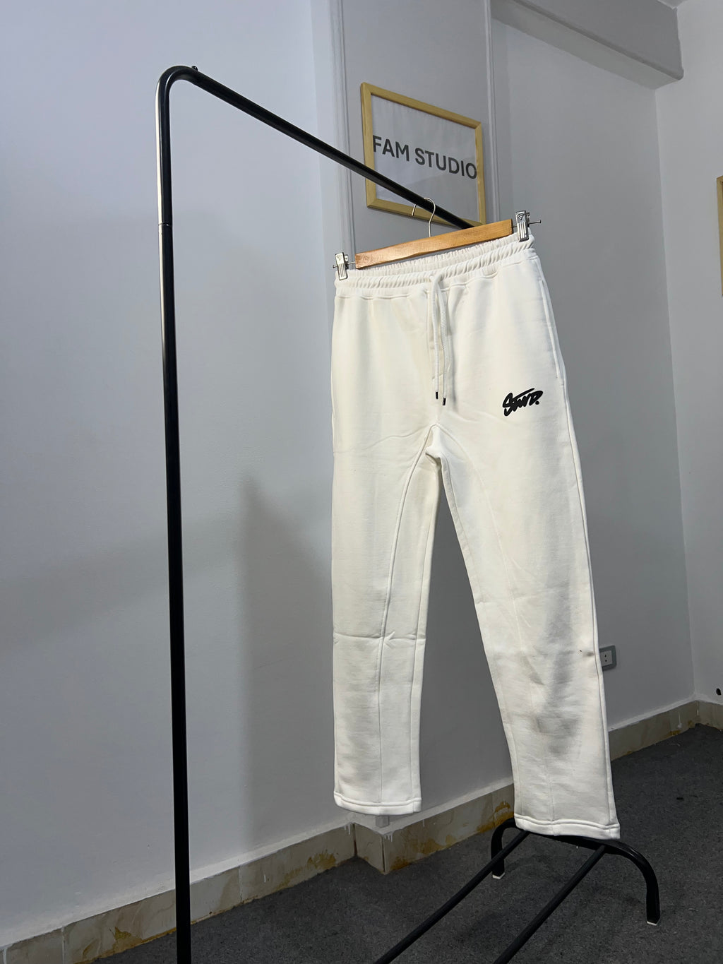 Regular Fit Wide Leg Trouser